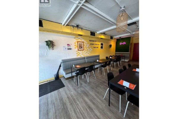 8542 Granville Street, Vancouver, BC V6P4Z7 Photo 3