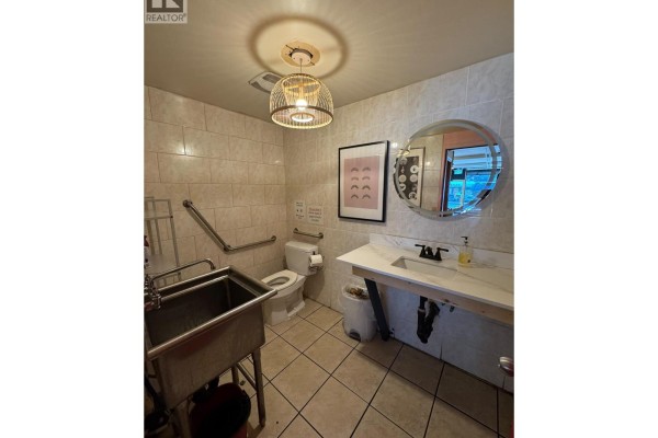 8542 Granville Street, Vancouver, BC V6P4Z7 Photo 4