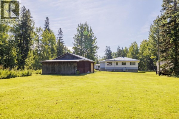 Bedroom 2 - 855 Bridge Road, Mcbride, BC V0J2E0 Photo 5