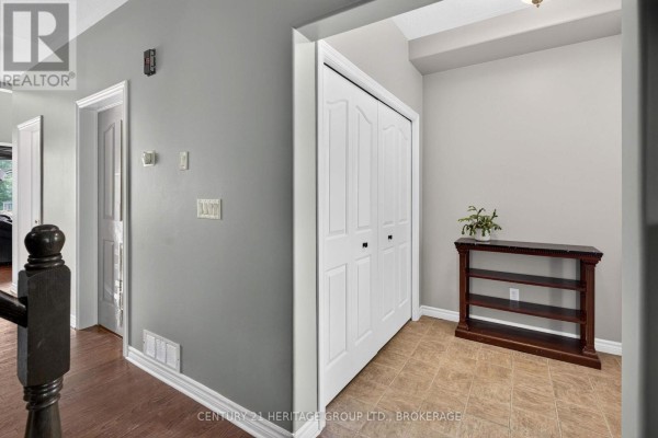 Kitchen - 855 Lotus Avenue, Kingston), ON K7K0A6 Photo 5