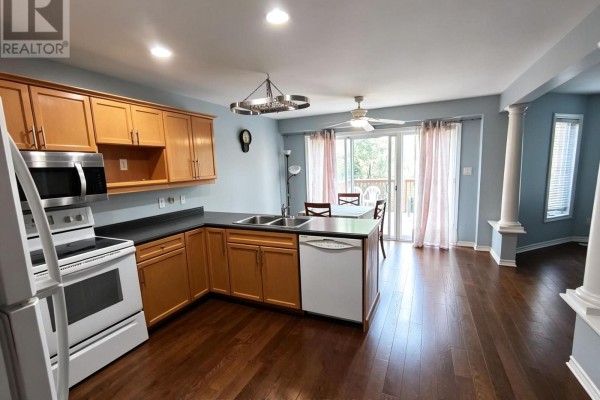 855 Sandcherry Street, London North, ON N6H5V1 Photo 2