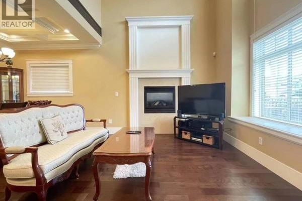 8555 No 2 Road, Richmond, BC, photo 2