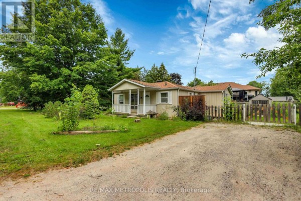 856 Central Avenue, Innisfil, ON, photo 2