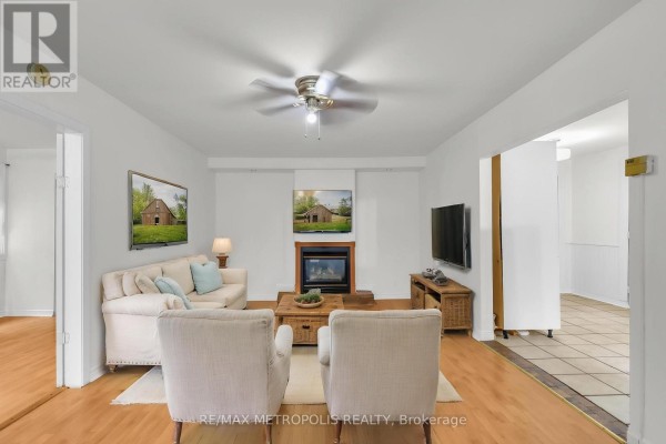 856 Central Avenue, Innisfil, ON L9S1Y8 Photo 5