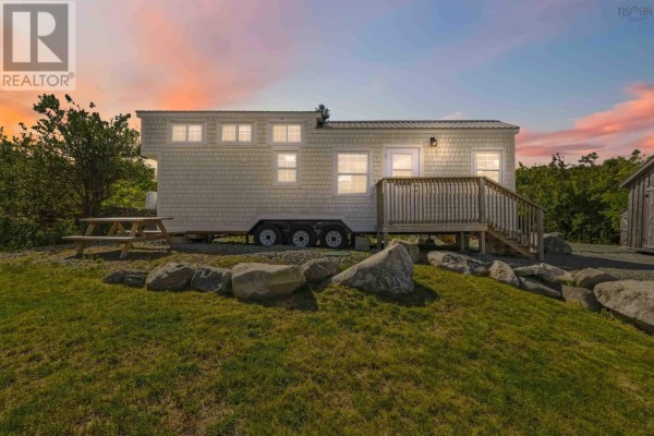Den - 856 Long Cove Road, Port Medway, NS B0J2T0 Photo 4
