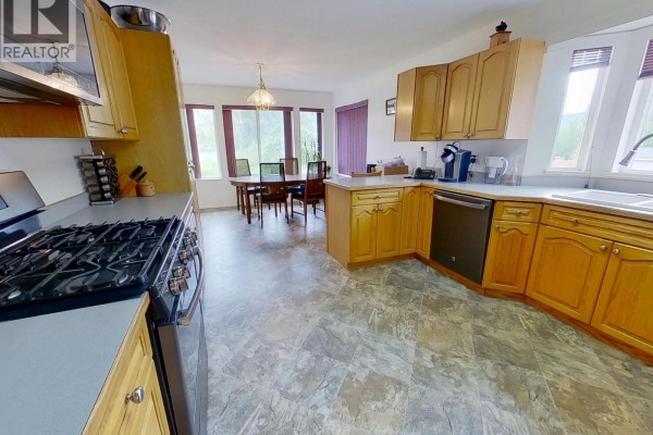 Primary Bedroom - 856 Rolph Street, Quesnel, BC V2J3M1 Photo 5