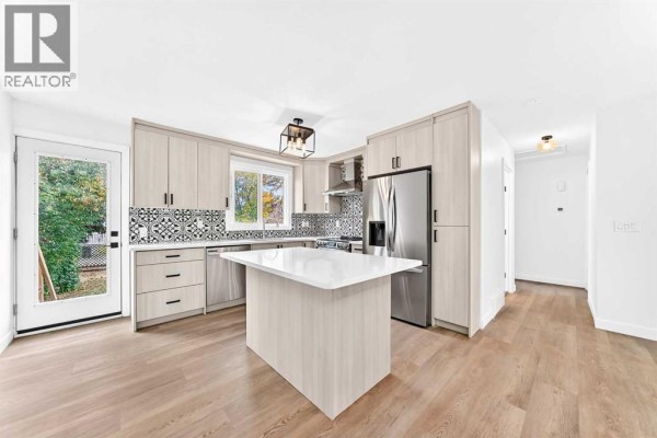 856 Rundlecairn Way Ne, Calgary, AB, photo 2