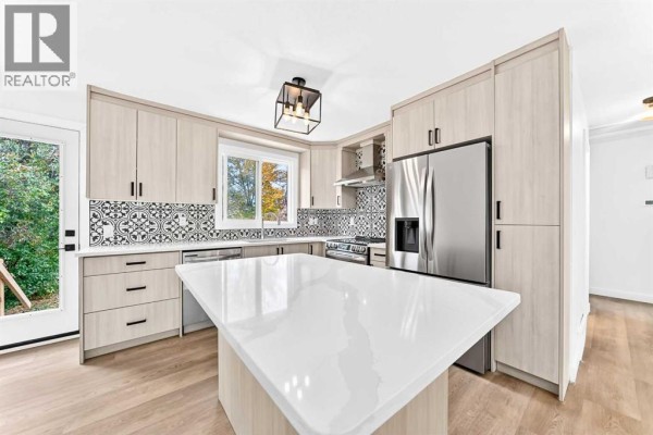 856 Rundlecairn Way Ne, Calgary, AB, photo 3