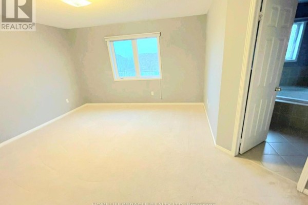 857 Taggart Crescent, Oshawa, ON L1K0E6 Photo 4