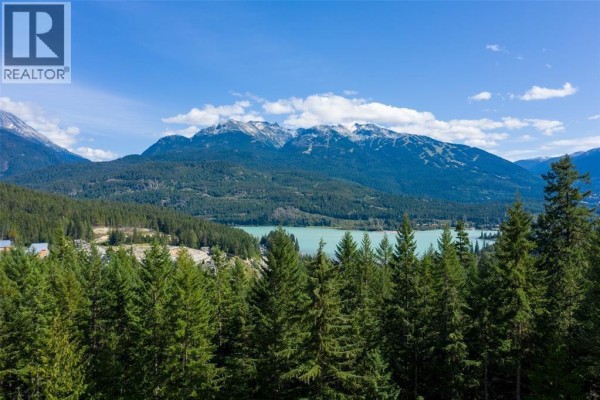 8570 Ashleigh Mcivor Drive, Whistler, BC, photo 2