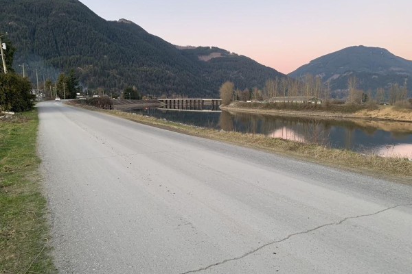 8573 S River Road, Mission, BC V0M1H0 Photo 5