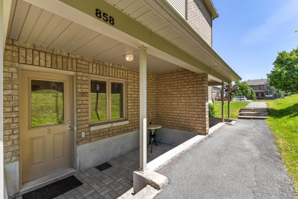 858 Boul. Du Plateau, #2, Gatineau, QC, photo 3