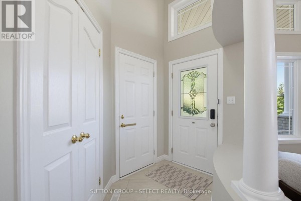 Laundry room - 858 Cresthaven Crescent, London South, ON N6K4W4 Photo 5
