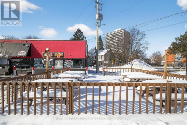 858 Merivale Road, Ottawa, ON, photo 2