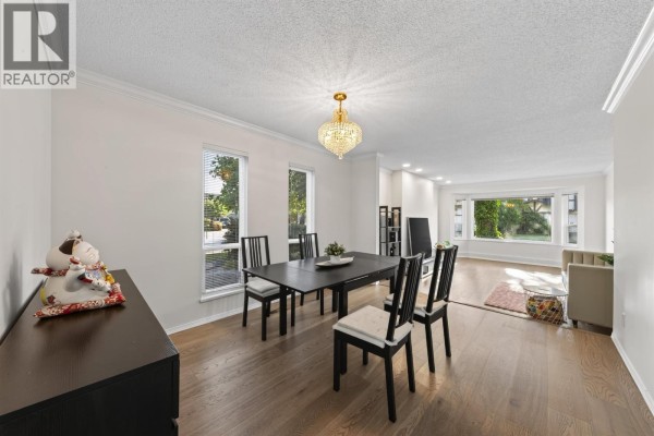 8580 Dakota Place, Richmond, BC V7C4Y6 Photo 5