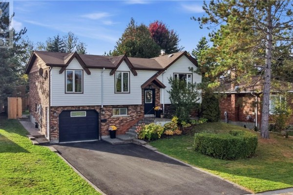 859 Chestnut Crescent, Greater Sudbury, ON P3A5G4 Photo 2
