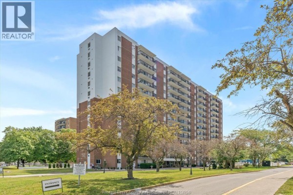 8591 Riverside Drive East Unit# 702, Windsor