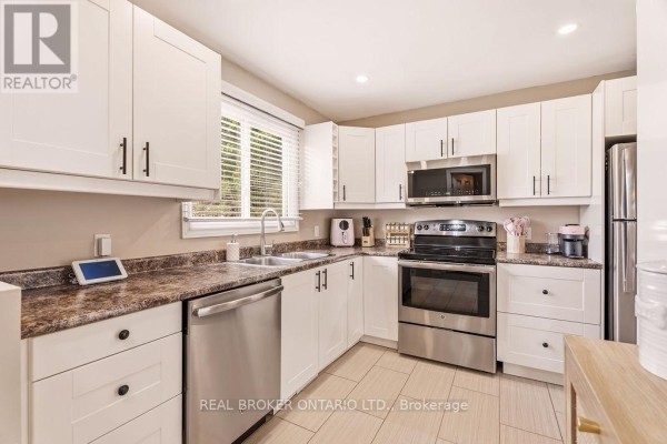 119 Teal Crescent, Ottawa, ON K1E2C1 Photo 5