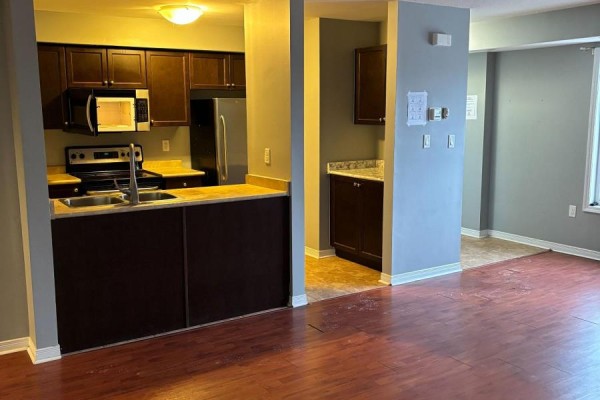 86 - 2245 Bur Oak Avenue, Markham, ON L6E0C2 Photo 3