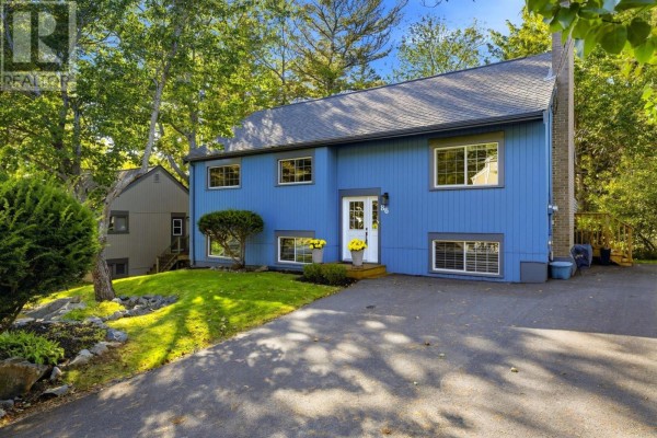 86 Bedford Hills Road, Bedford