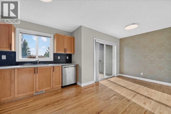 Dining room - 86 Cedarwood Lane Sw, Calgary, AB T2W6J3 Photo 5