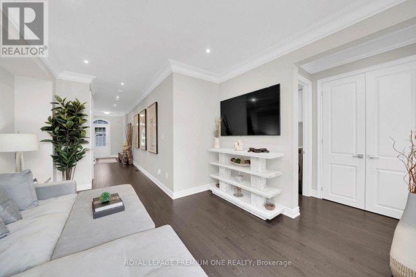 86 Glazebrook Drive, Vaughan, ON L4L0H9 Photo 3