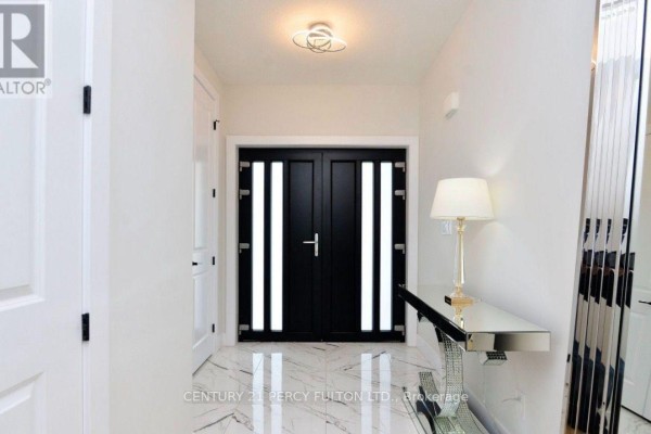 86 Grandville Circle, Brant, ON, photo 2