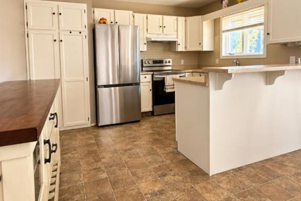 4pc Bathroom - 86 Harolds Hllow, Whitecourt, AB T7S1C4 Photo 5
