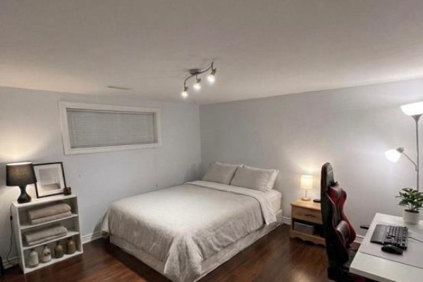 86 Langside Avenue, Toronto, ON M9N3P4 Photo 3