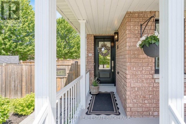 Laundry room - 86 Margaret Graham Crescent, East Gwillimbury, ON L0G1M0 Photo 4