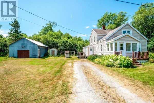 Sunroom - 86 Meadowvale Road, South Branch, NS B0N2P0 Photo 5