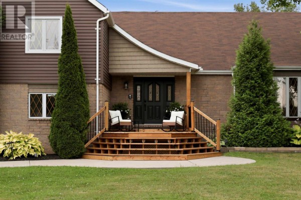Family room - 86 Palomino Dr, Sault Ste  Marie, ON P6A6K4 Photo 5