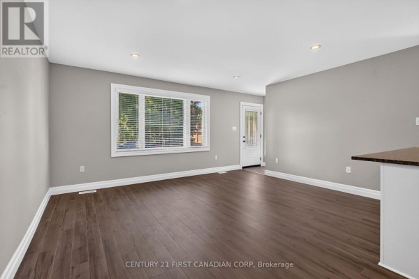 Dining room - 86 St Clair Crescent, London South, ON N6J3E4 Photo 2