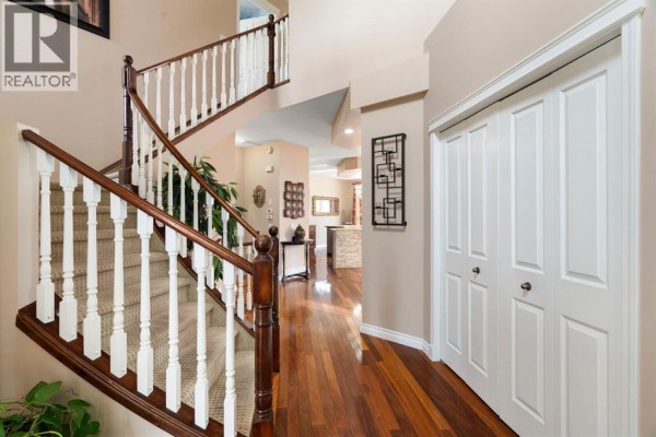 Foyer - 86 Tuscany Ravine Road Nw, Calgary, AB T3L2R9 Photo 4