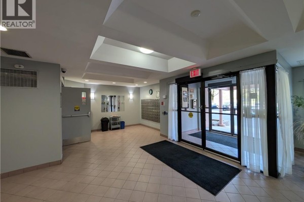 860 Commissioners Road E Unit# 408, London, ON, photo 2
