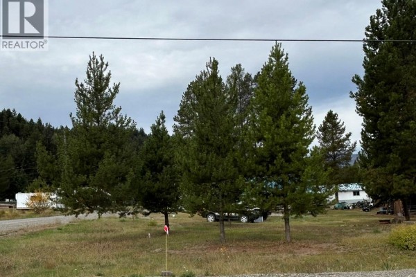 860 Roundhouse Drive, Merritt, BC V1K1M9 Photo 4