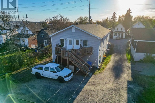 860 Worthington Street E, North Bay, ON P1B1J4 Photo 3