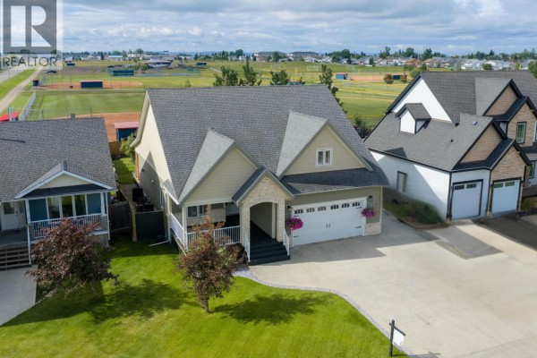 8607 109 Avenue, Fort St  John, BC, photo 2