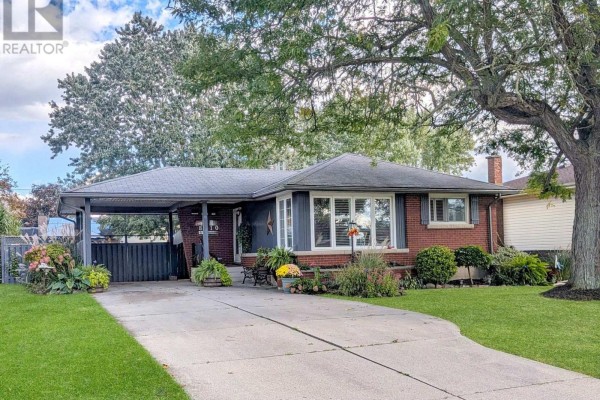 Kitchen - 8610 Furlong Avenue, Niagara Falls, ON L2G6X1 Photo 2