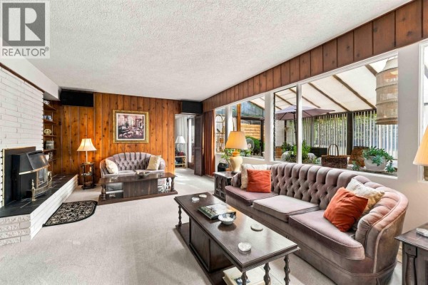 862 Wallace Wynd, Port Moody, BC V3H1B5 Photo 4