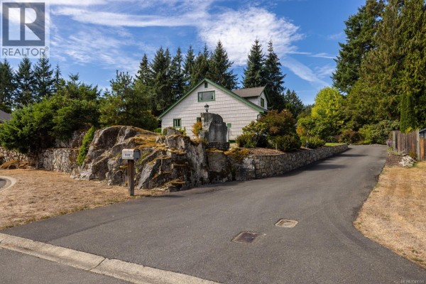 Workshop - 8620 Forest Park Pl, North Saanich, BC V8L5Z7 Photo 4