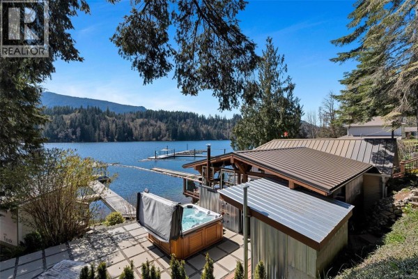 8624 North Shore Rd, Lake Cowichan, BC, photo 3