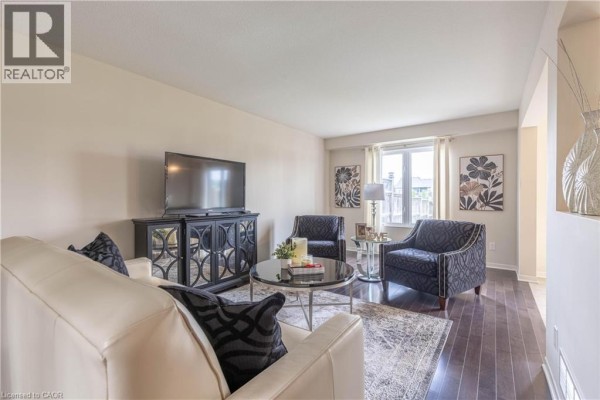Primary Bedroom - 8625 Upper Canada Drive, Niagara Falls, ON L2G0H7 Photo 5