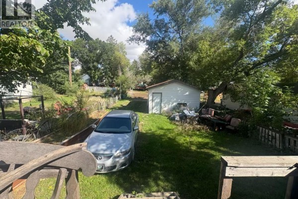 Bedroom - 863 Elgin Avenue, Moose Jaw, SK S6H4G6 Photo 3