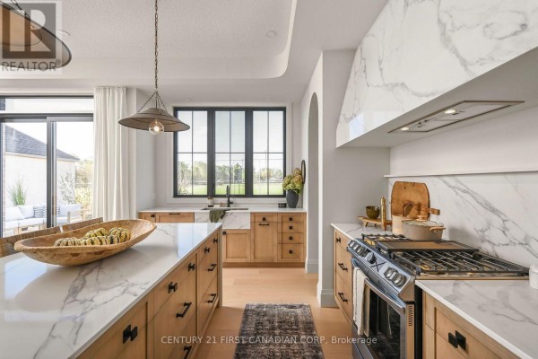 Kitchen - 863 White Pine Street, London North, ON N6G3X9 Photo 5