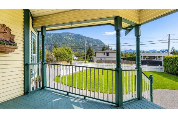 Family room - 864 Hot Springs Road, Harrison Hot Springs, Harrison Hot Springs, BC V0M1K0 Photo 5