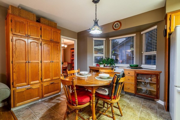 8640 148a Street, Surrey, BC V3S7E5 Photo 3