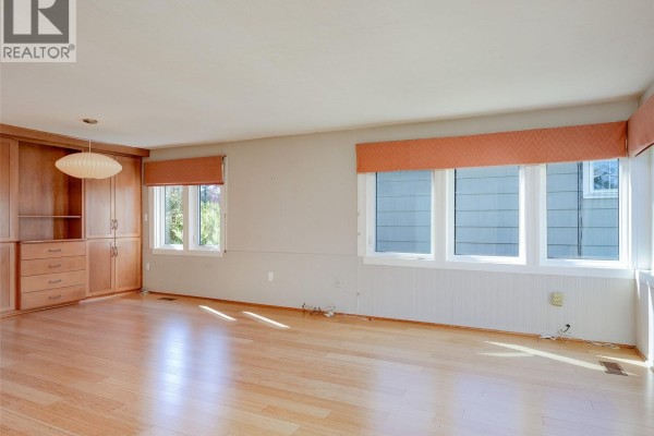 Bedroom - 865 Bank St, Victoria, BC V8S4A8 Photo 4