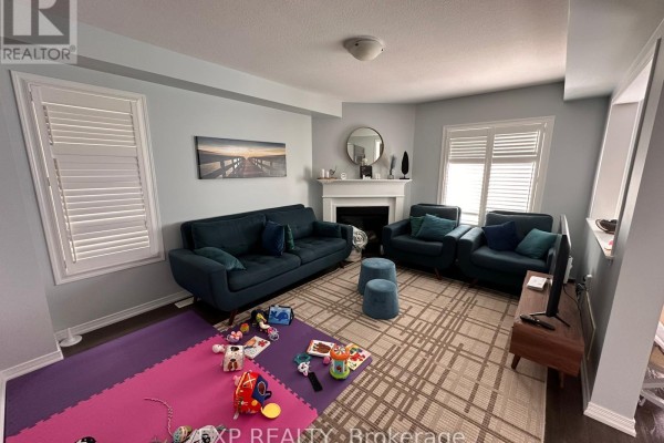 Primary Bedroom - 8660 Dogwood Crescent, Niagara Falls, ON L2H0K9 Photo 4