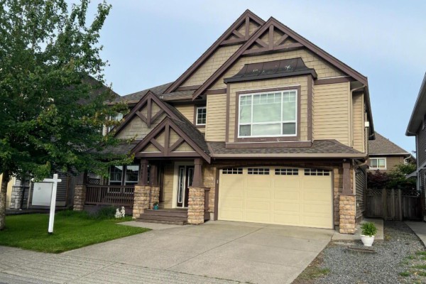 8661 Fennell Street, Mission, BC, photo 2